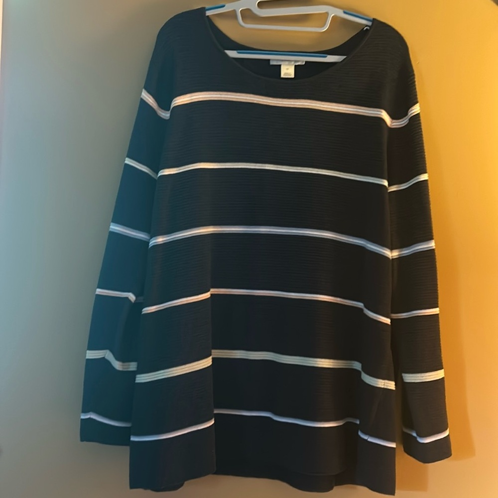 Women’s sweater